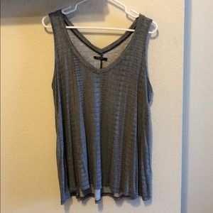 Cute flowy patterned tank